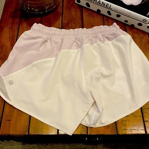 White Lululemon Hotty Hot Short II *4” Sz 8